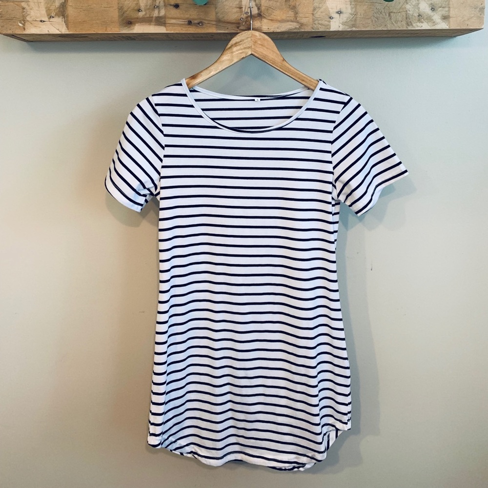 NWOT black/white striped knit tunic